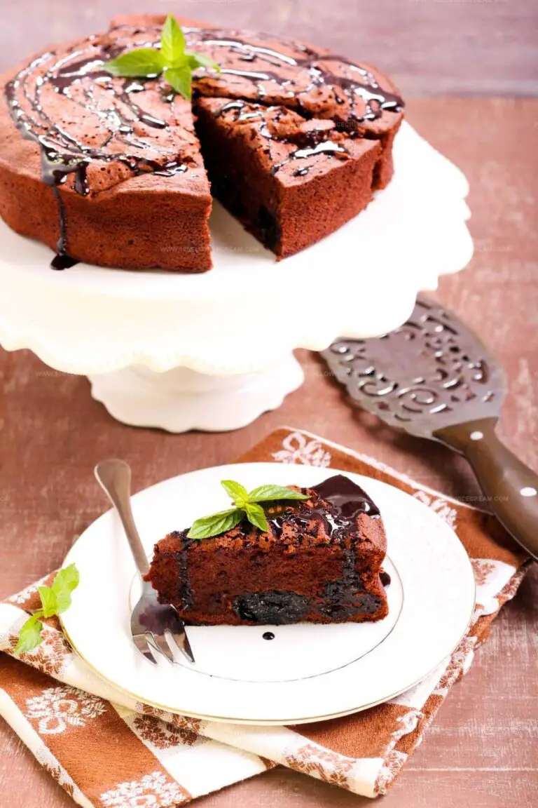 Sunken Amaretto Chocolate Cake Recipe