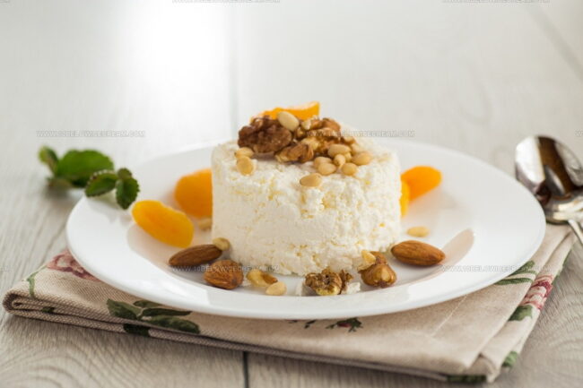How Do Portion Sizes Compare When Replacing Cottage Cheese?