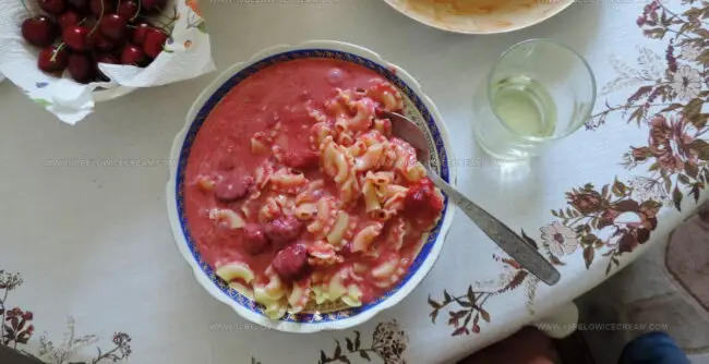 Strawberry Soup (Zupa Truskawkowa)