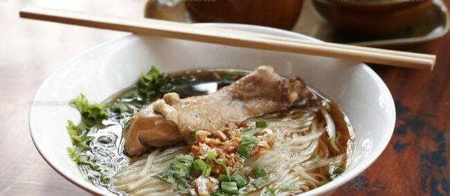 Crossing-The-Bridge Noodles (Guo Qiao Mi Xian)