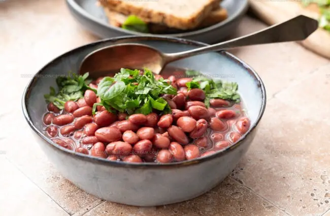How Do I Find the Right Substitute for Cranberry Beans in Salads, Dips, or Soups?