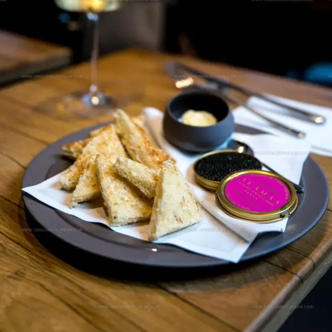 Caviar & Cocktails