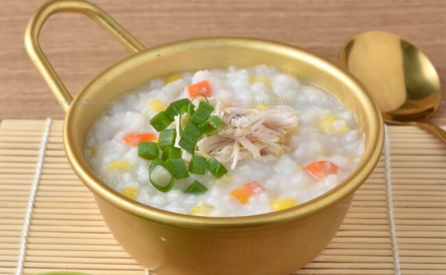 Chicken And Rice Porridge (Dakjuk)