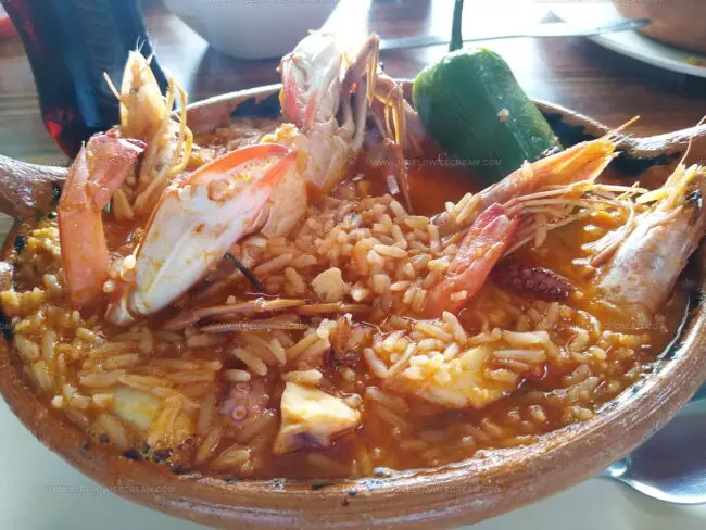 Arroz A La Tumbada